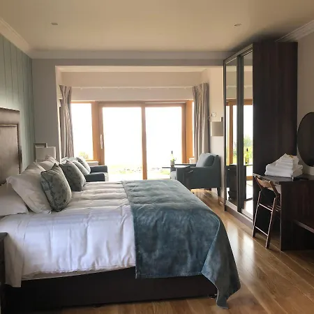 بيت ضيافة House إنش