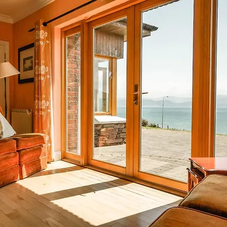 Guest house Inch House 4*